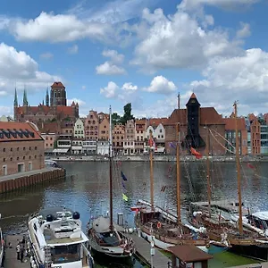 Centrum Nad Motławą Z Widokiem Na Rzekę Lub Na Patio Z Balkonem Apartament Gdańsk